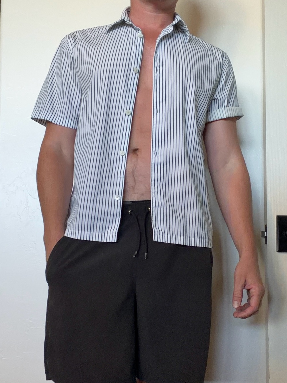 Theory Men's Short-Sleeve Button-Down Shirt in White with Navy Stripes- size Med